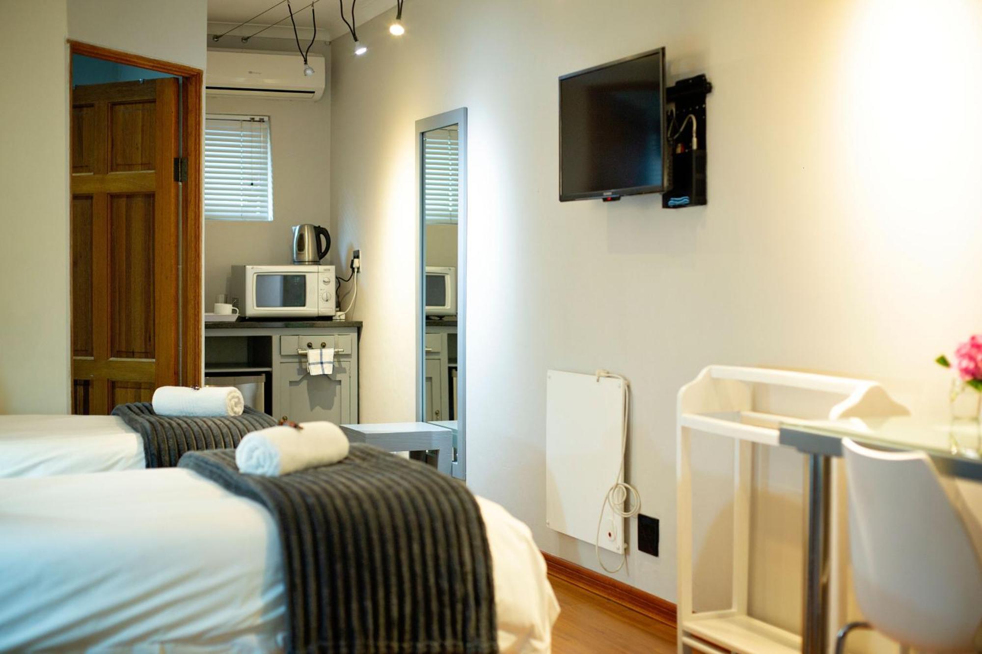 Crisp Guest Rooms Bloemfontein Exterior photo