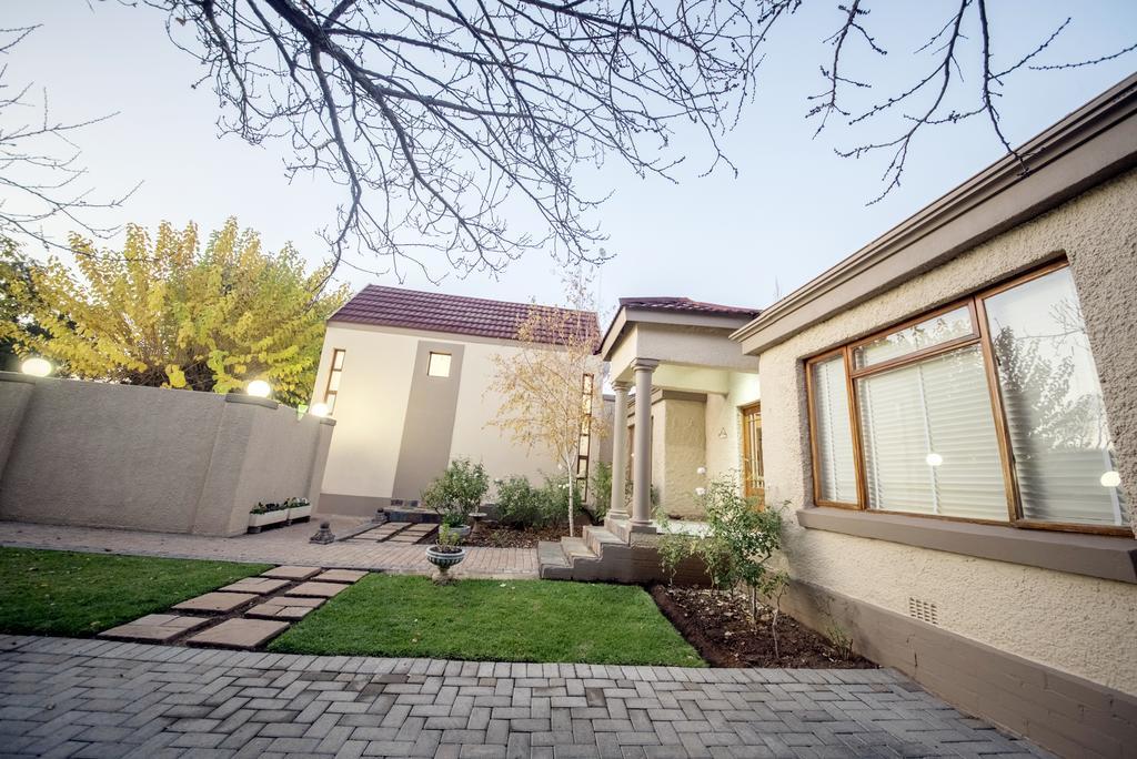 Crisp Guest Rooms Bloemfontein Exterior photo